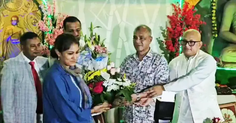 বোধিজ্ঞান ভাবনা কেন্দ্রে কঠিন চীবরদান উৎসবে স্বরাষ্ট্র উপদেষ্টা